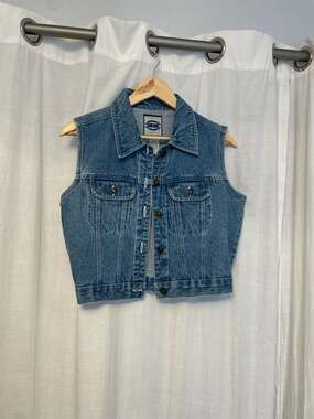 Vintage 90s Bobby's Blues Denim Vest Medium Blue Cotton
Crop